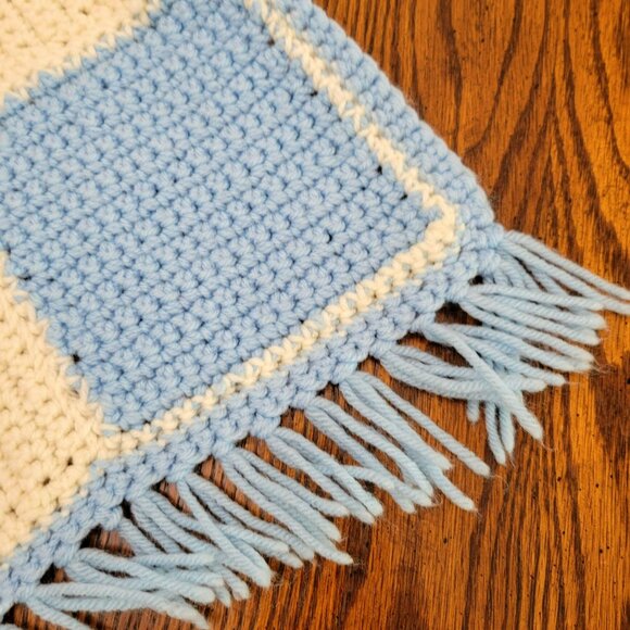 Vintage Crochet Blue & Cream Checkered Afghan Blanket With Fringe Edge, Handmade - Picture 4 of 10